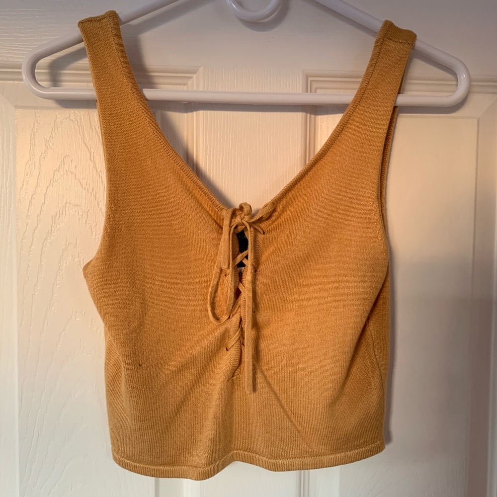 lace up crop top
